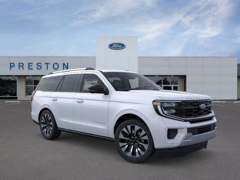 New 2025 Ford Expedition Platinum w/ Driver's Package image 7