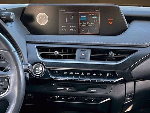 Used 2020 Lexus UX 200 w/ Premium Package image 6