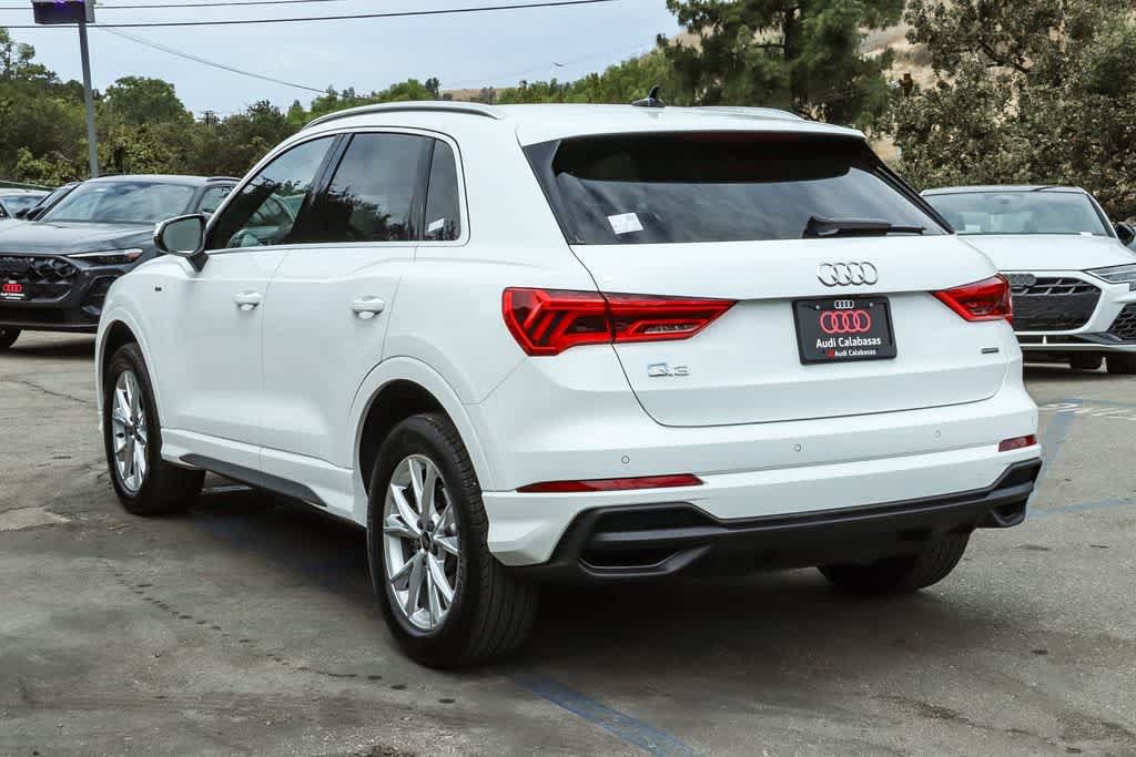 Used 2023 Audi Q3 2.0T Premium w/ Convenience Package AWD/4WD image 11