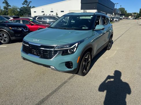Certified 2024 Kia Seltos EX AWD/4WD image 3