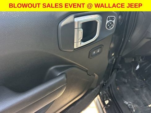 Used 2026 Jeep Wrangler Unlimited Rubicon w/ Technology Group AWD/4WD image 14