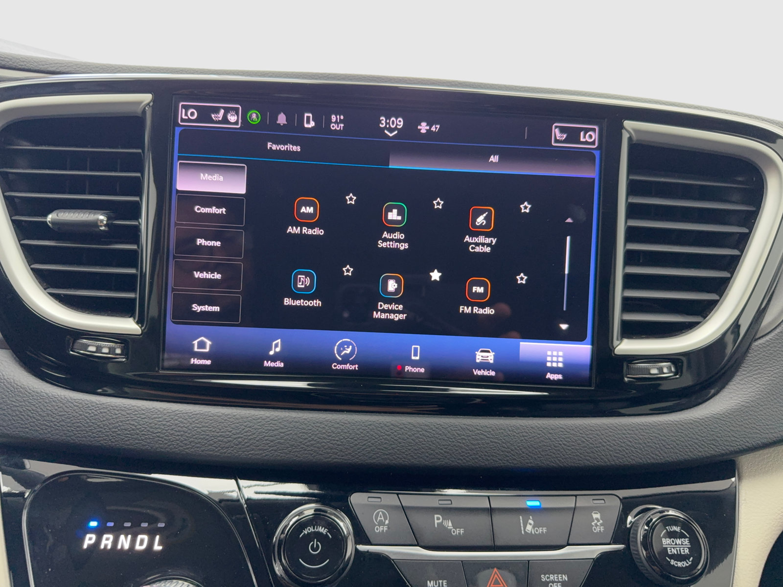 Used 2023 Chrysler Pacifica Touring-L FWD image 25