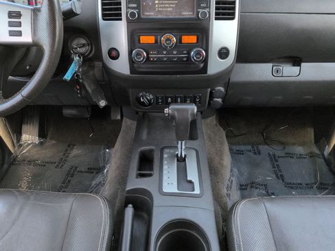 Used 2014 Nissan Frontier PRO-4X w/ Pro-4x Luxury Package AWD/4WD image 18