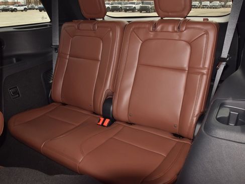 New 2025 Lincoln Aviator Reserve w/ Equipment Group 201A image 15