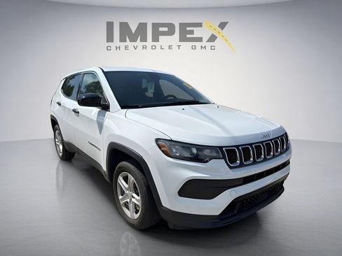 Used 2024 Jeep Compass Sport AWD/4WD image 5