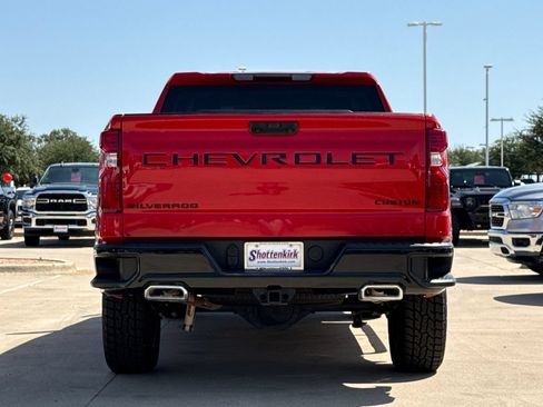 Used 2025 Chevrolet Silverado 1500 Custom Trail Boss w/ LPO, Dark Essentials Package AWD/4WD image 7