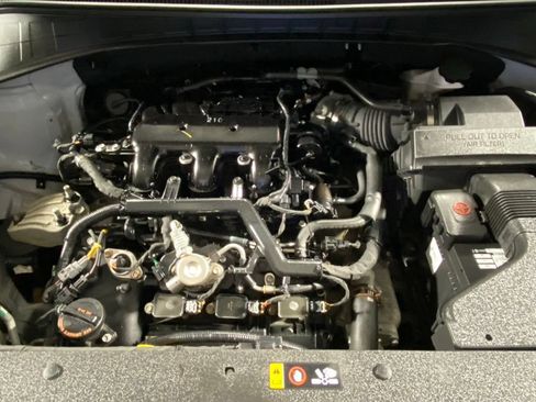 Used 2019 Kia Sorento AWD V6 image 12