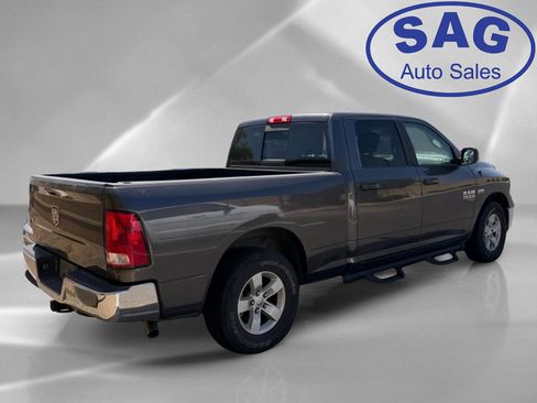 Used 2020 RAM 1500 Classic SLT RWD image 3
