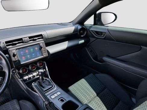 Used 2025 Toyota GR86 w/ ALL Weather Mat Package (TMS) RWD image 21