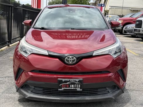 Used 2018 Toyota C-HR XLE FWD image 7