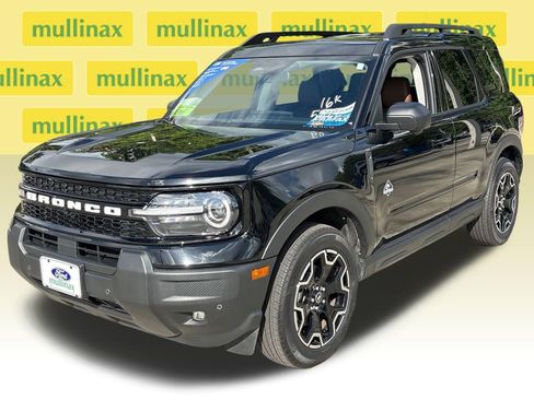 Used 2025 Ford Bronco Sport Outer Banks w/ Outer Banks Tech Package+ AWD/4WD image 14