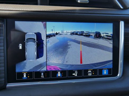Used 2021 GMC Yukon Denali w/ Denali Premium Package AWD/4WD image 37