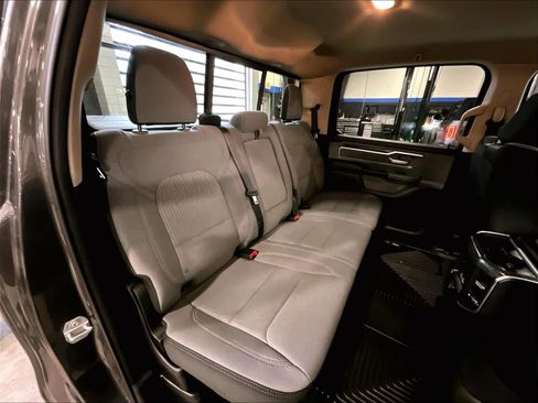 Used 2019 RAM 1500 Big Horn image 16