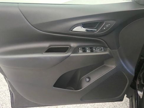 Used 2020 Chevrolet Equinox LT AWD/4WD image 32