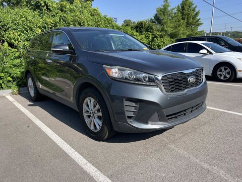 Used 2020 Kia Sorento FWD V6 image 1