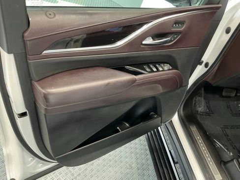 Used 2021 Cadillac Escalade ESV Sport Platinum RWD image 45