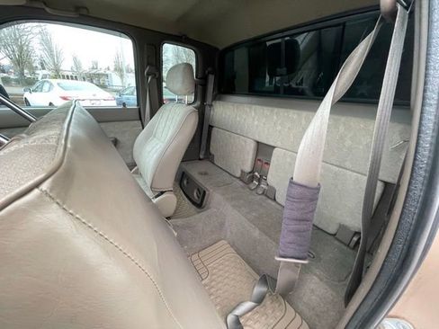 Used 2000 Toyota Tacoma 4x4 Xtracab image 11
