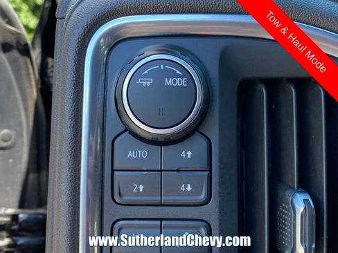 Used 2021 Chevrolet Silverado 1500 LTZ w/ LTZ Premium Package AWD/4WD image 31