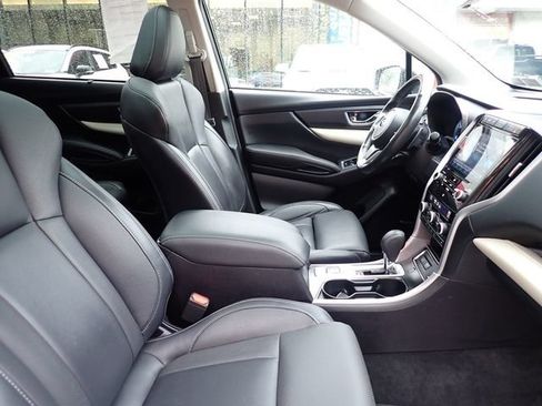 Used 2022 Subaru Ascent Limited w/ Technology Package AWD/4WD image 3