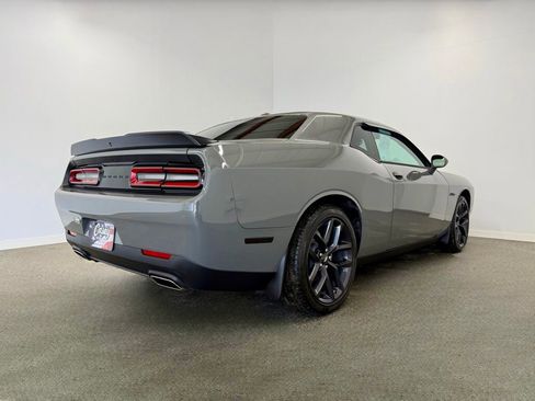 Used 2023 Dodge Challenger SXT w/ Blacktop Package image 7