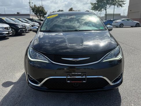 Used 2020 Chrysler Pacifica Limited w/ Advanced Safetytec Group image 4