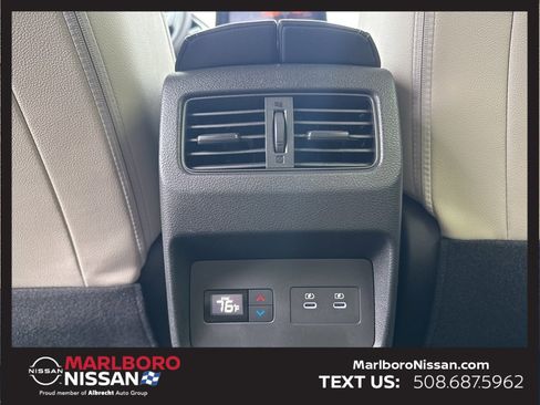 Certified 2025 Nissan Rogue SL w/ Tech Package image 19