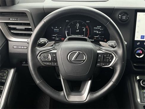 Used 2024 Lexus GX 550 image 13