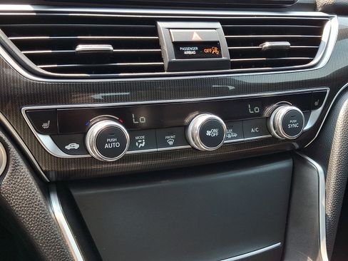 Used 2021 Honda Accord Sport image 18