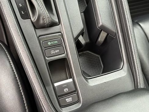 Used 2023 Honda Accord EX image 19