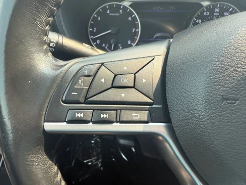 Used 2021 Nissan Sentra SV FWD image 11