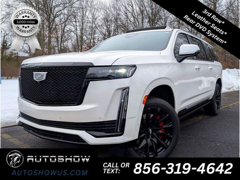 Used 2022 Cadillac Escalade ESV Sport Platinum w/ LPO, ONYX Package image 1