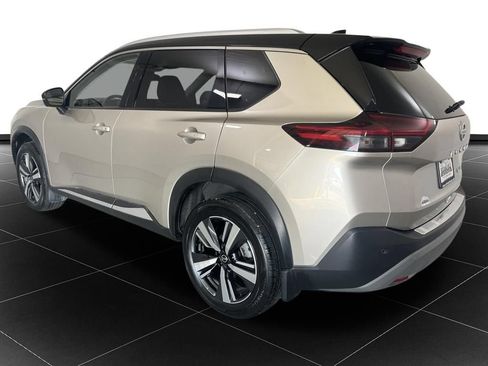 Used 2021 Nissan Rogue SL w/ Premium Package AWD/4WD image 3