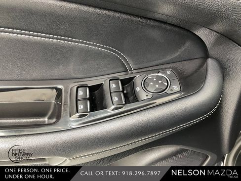 Used 2019 Ford Edge Titanium w/ Equipment Group 301A image 20