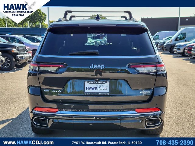 Used 2023 Jeep Grand Cherokee L Summit AWD/4WD image 5