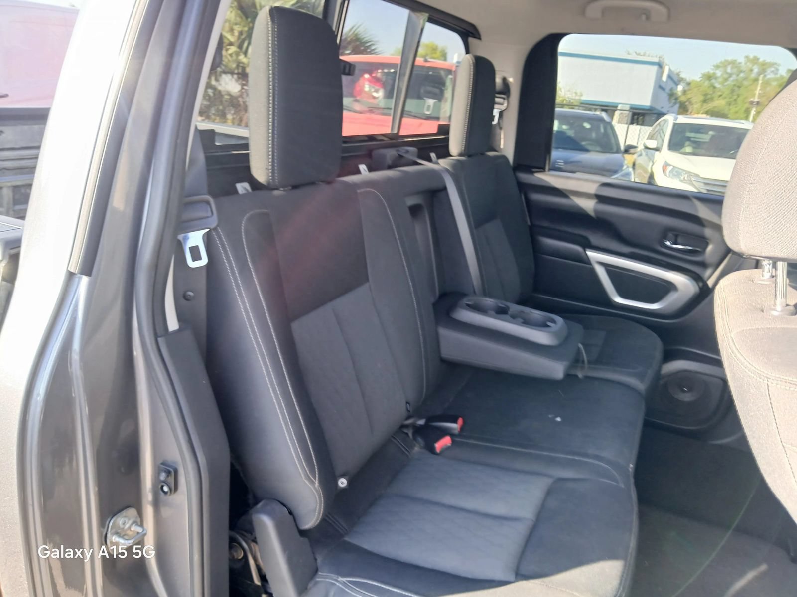 Used 2018 Nissan Titan SV RWD image 17