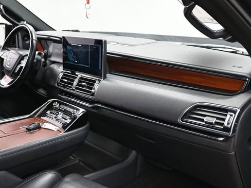 Used 2022 Lincoln Navigator L Reserve image 41