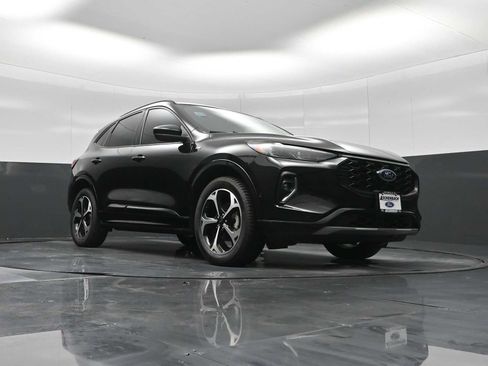 Used 2023 Ford Escape ST-Line Elite w/ Premium Technology Package image 28