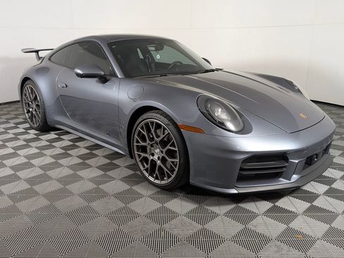 Certified 2025 Porsche 911 Carrera RWD image 9