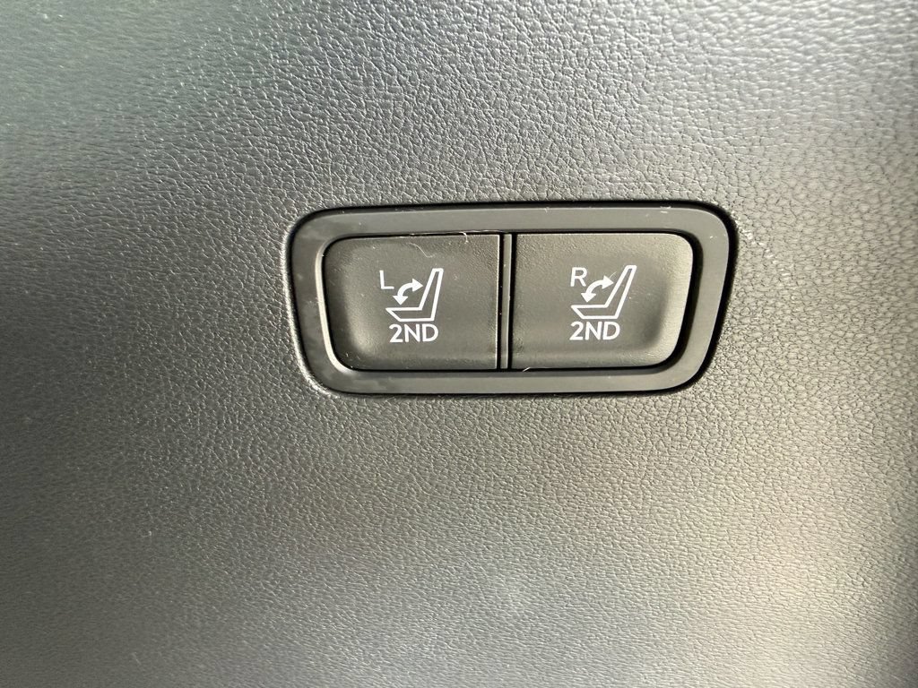 Used 2025 Hyundai Santa Fe Calligraphy FWD image 37