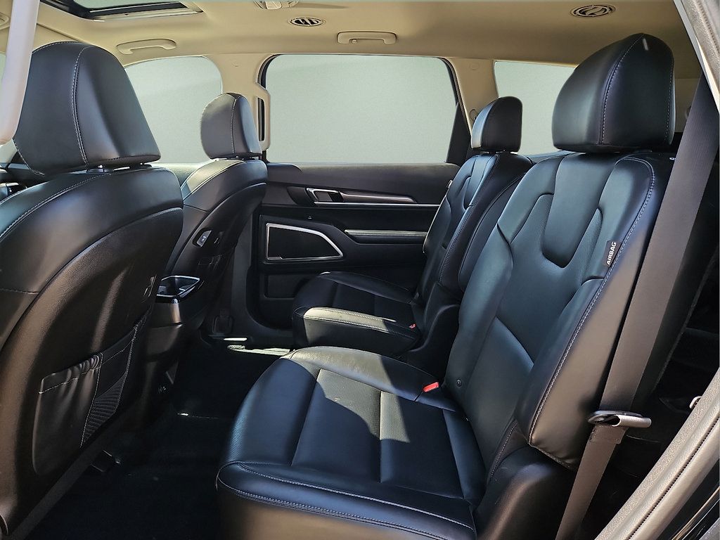 Used 2025 Kia Telluride S AWD/4WD image 13