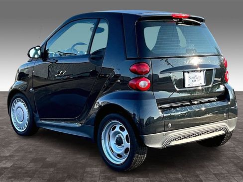 Used 2013 smart fortwo pure image 25