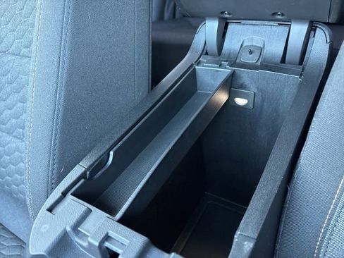 Used 2019 Chevrolet Equinox LT image 23