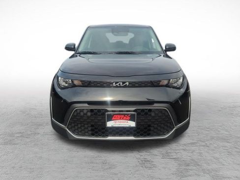 Used 2023 Kia Soul LX FWD image 2