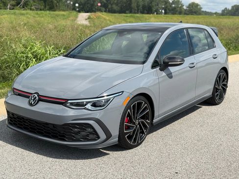 Used 2022 Volkswagen GTI Autobahn image 11