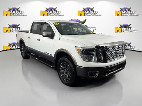 Used 2018 Nissan Titan Platinum Reserve AWD/4WD image 3
