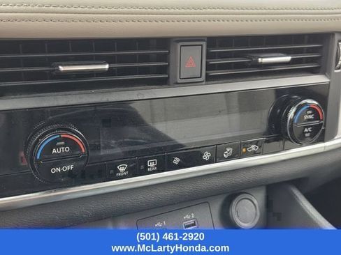Used 2023 Nissan Rogue SV FWD image 24