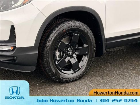 New 2026 Honda Ridgeline Black Edition image 16