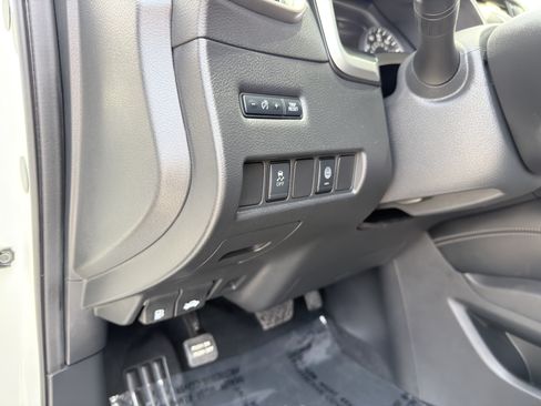 Used 2021 Nissan Murano SV FWD image 25