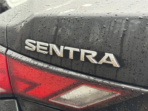 Used 2024 Nissan Sentra SV image 8