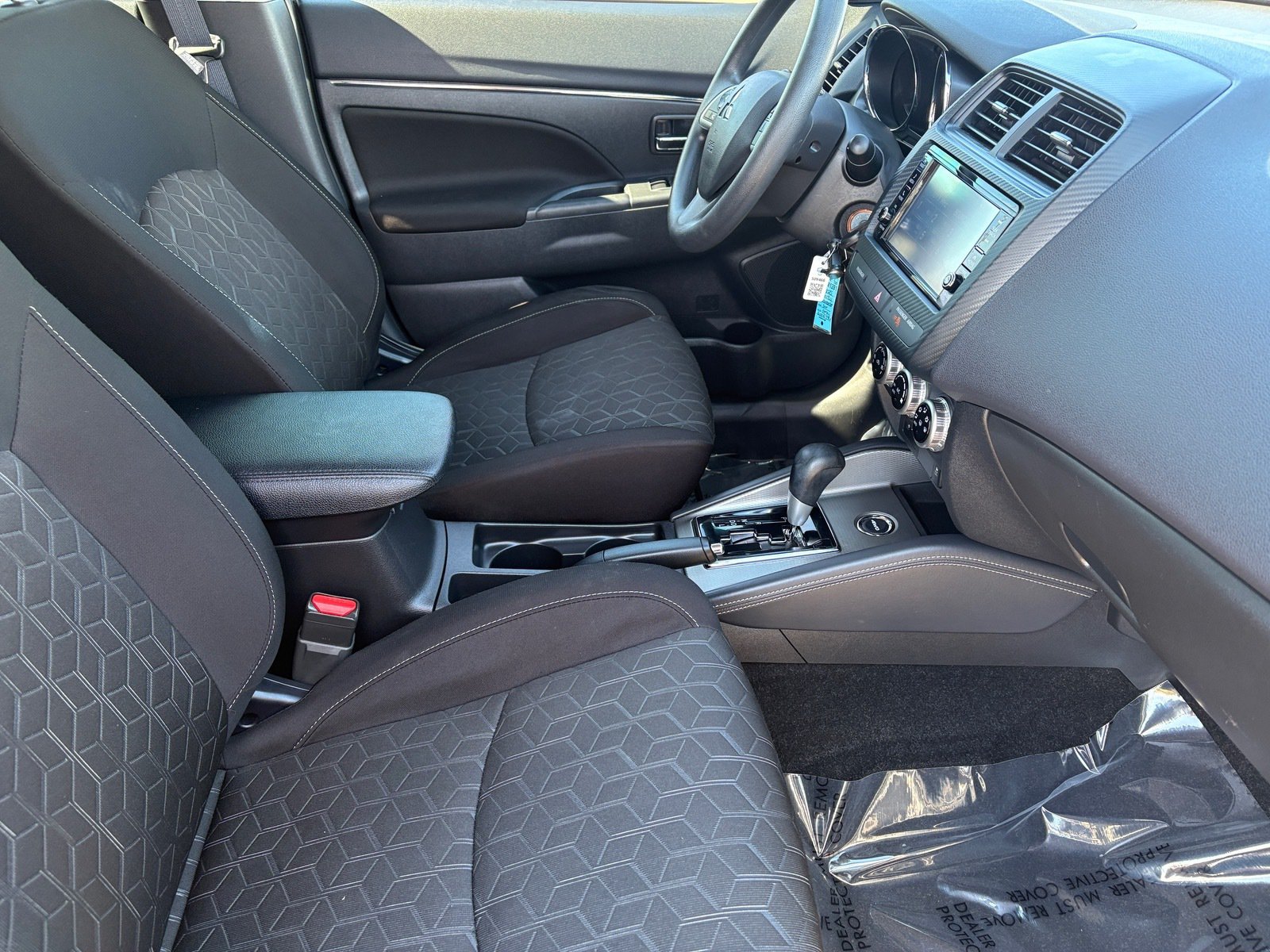 Used 2025 Mitsubishi Outlander Sport AWD image 11